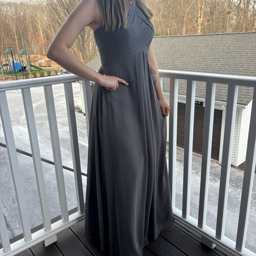 Azazie Long Gray Chiffon Pleated Formal Dress – Size M – Bridesmaid / Evening